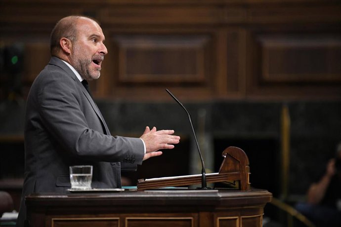 El diputado de Junts Josep Pagès i Massó durante una sesión plenaria en el Congreso de los Diputados, a 16 de septiembre de 2025, en Madrid (España). 