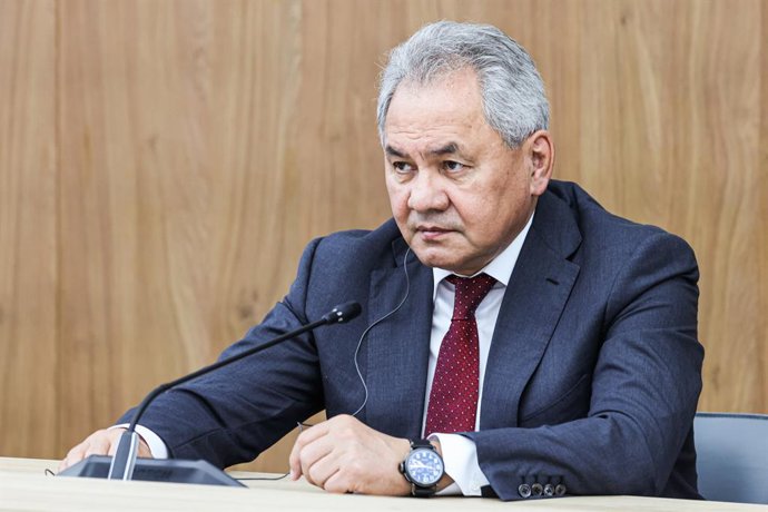 Archivo - RÚSSIA, MOSCOU - 28 de maio de 2025: O secretário do Conselho de Segurança da Rússia, Sergei Shoigu, participa de conversas com Ali Akbar Ahmadian, secretário do Conselho Supremo de Segurança Nacional do Irã, à margem da 13ª Reunião Internaciona