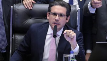 Política