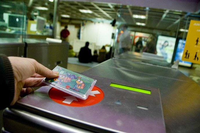 Archivo - Bonometro De Metrovalencia