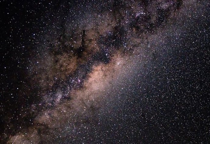 Los cristales de circón revelan influencia galáctica en la historia de la Tierra