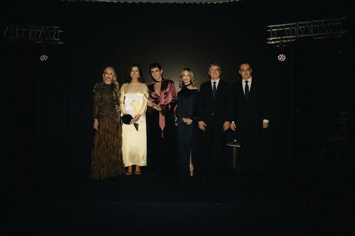 Archivo - Carmen Busquets; Arancha Priede, Directora de Negocio Ferial de IFEMA MADRID; Palomo; Silvia Tcherassi; Daniel Martinez, Vicepresidente de Ifema Madrid y Oscar Romera; Coordinador General de Economía, Comercio y Consumo, del Ayuntamiento de Madr