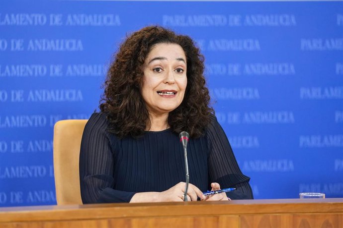 La portavoz del Grupo Por Andalucía, Inma Nieto, este miércoles en rueda de prensa. 