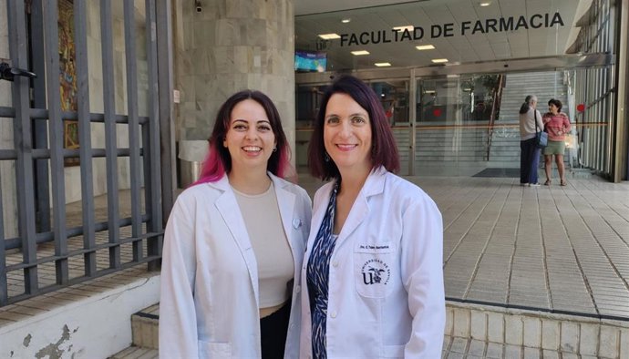 Las investigadoras Sara García y Elena Talero. Imagen de archivo.