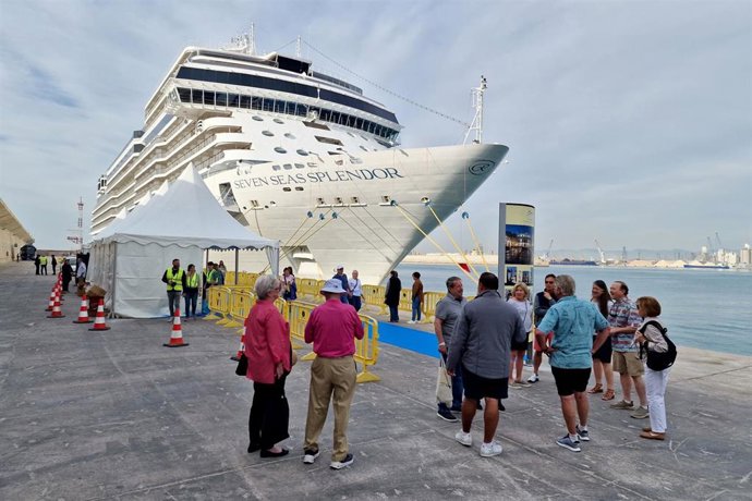 Este domingo se reaundan las escalas de cruceros en PortCastelló
