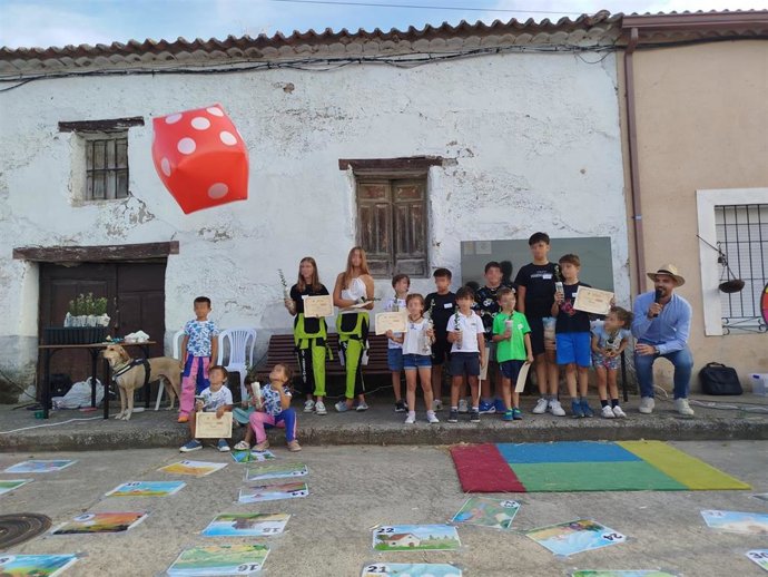 Una sesión de juegos del ciclo 'Lo aprendí de los abuelos' en el pasado otoño 2024.