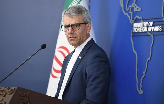 El portavoz del Ministerio de Exteriores de Irán, Esmaeil Baqaei, durante una rueda de prensa en la capital, Teherán (archivo)