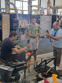 Visita Al Taller De Vidrio Soplado En La Real Fábrica De Vidrio