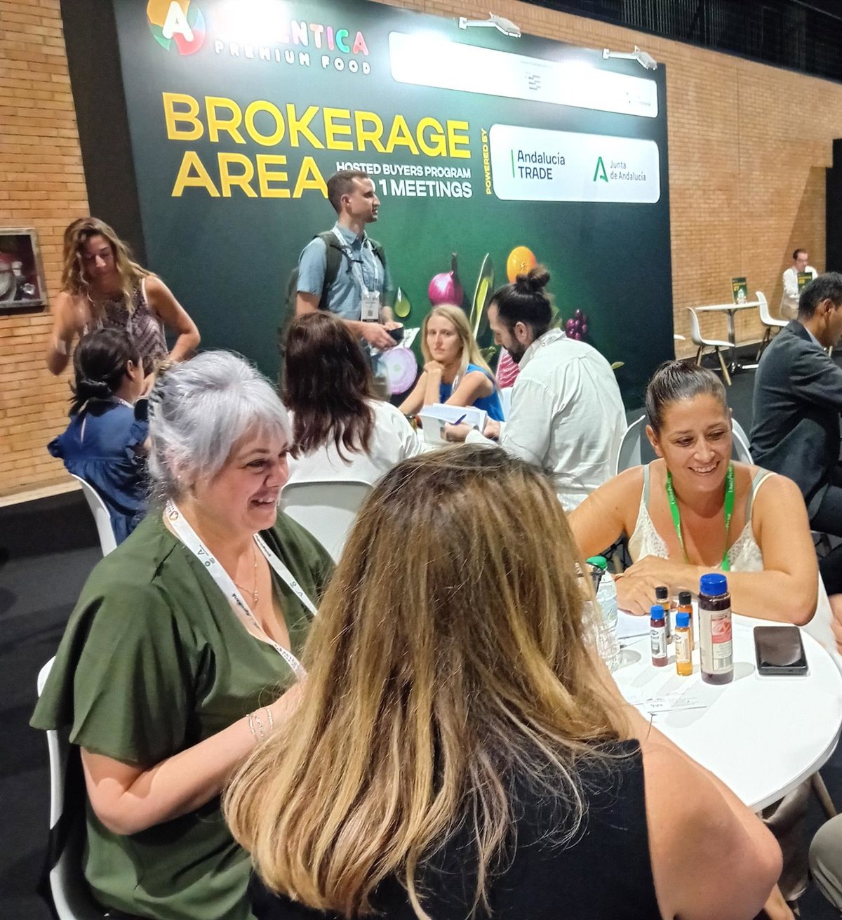 Andalucía Trade organiza la agenda internacional del agro andaluz en la feria Auténtica Premium Food Fest en Sevilla