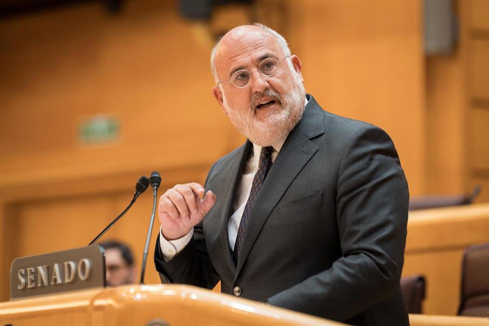 Archivo - El senador de Junts Eduard Pujol, durante un pleno en el Senado, a 17 de julio de 2025, en Madrid (España). 