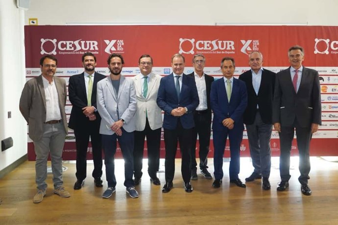 Expertos destacan el almacenamiento térmico en los procesos de descarbonización industrial en una jornada de Cesur.