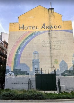 Archivo - Mural de la Paz en la plaza del Carmen