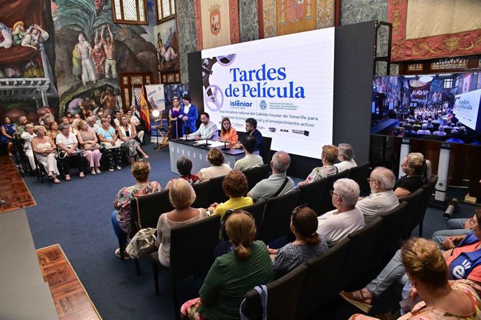 Tenerife ofrecerá 'Tardes de Película' a mayores de la isla hasta final de año