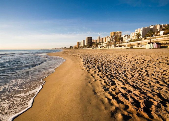 Playa de Muchavista en El Campello (Alicante)
