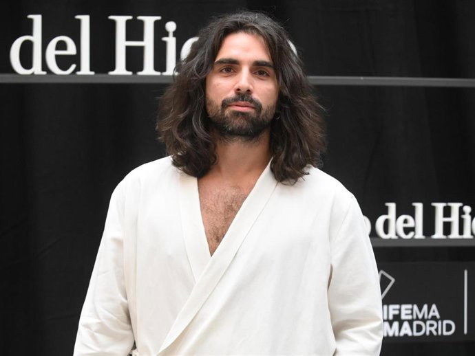 Guillermo Furiase en el photocall del desfile de Pedro del Hierro en la MBFWM, a 17 de septiembre de 2025, en Madrid (España).