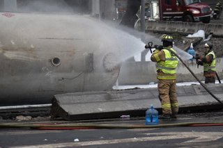 Aumentan a 19 los muertos por la explosión de un camión cisterna en Ciudad de México