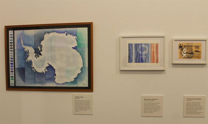 Acuarelas de la exposición en El Albéitar (León) 'Antárticas. Ciencia, mujeres y liderazgo' de Zaida Ortega.