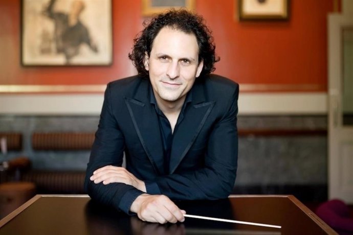 El maestro Alexandre Bloch, nuevo director titular de la Orquesta Sinfónica RTVE