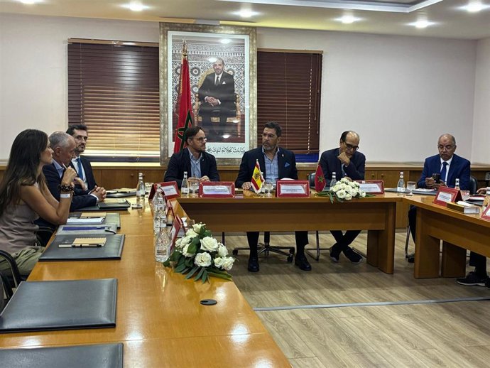 Visita de una delegación del Gobierno de Canarias a Agadir para fortalecer vínculos en economía azul, conectividad o desalación