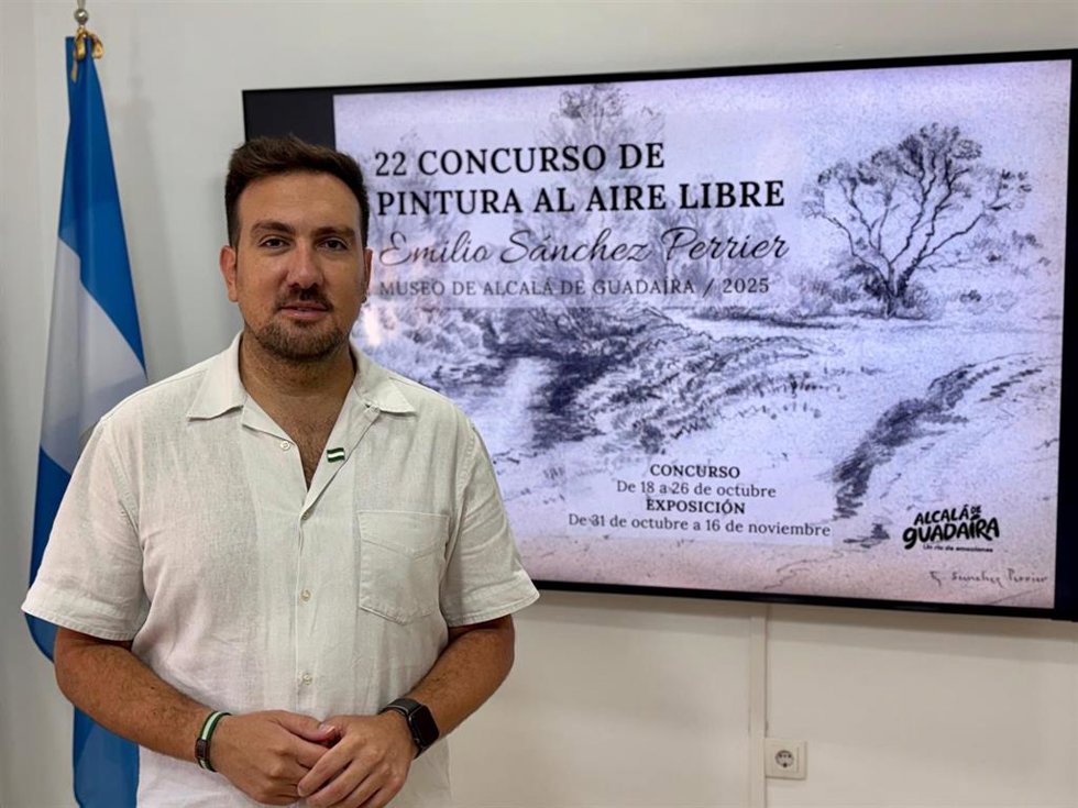 El delegado de Patrimonio Histórico y Museos, Christopher Rivas, en la presentación del Concurso de Pintura 'Paisaje al aire libre 2025'.