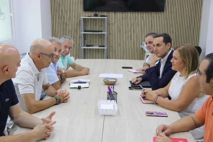 Reunión del PSOE de Jaén con responsables del Sindicato Médico.