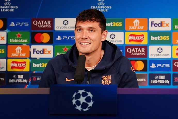 17 September 2025, United Kingdom, Newcastle Upon Tyne: Barcelona's Andreas Christensen speaks during a press conference at St James' Park, ahead of Thursday's UEFA Champions League soccer match against Newcastle United. Photo: Owen Humphreys/PA Wire/dpa
