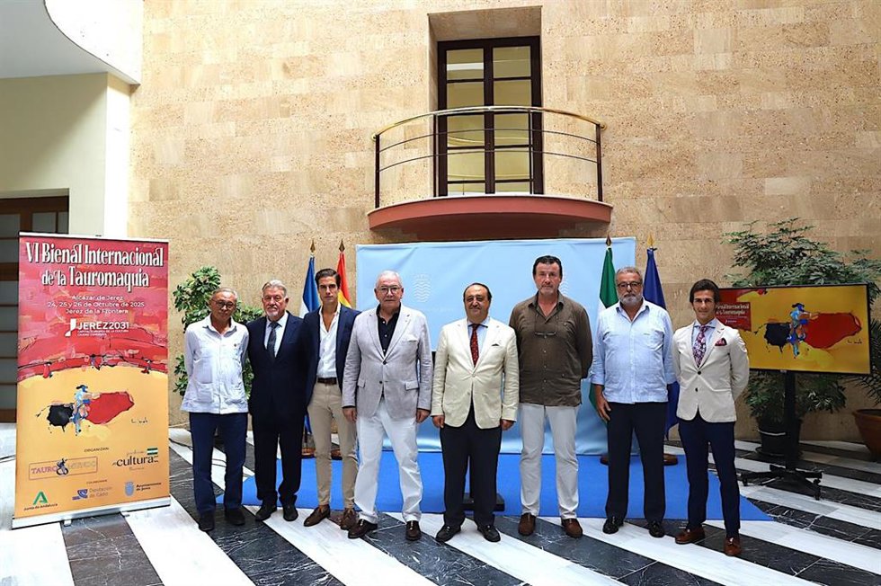 El delegado de Cultura, Grandes Eventos, Patrimonio Histórico y Capitalidad Europea de la Cultura en el Ayuntamiento de Jerez, Francisco Zurita, en la presentación de la VI Bienal Internacional de la Tauromaquia