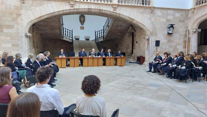 Acto de toma de posesión del nuevo presidente de la Audiencia Provincial de Palma, Gabriel Oliver.