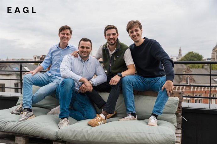 The Eagl founding team: Samuel Van Innis (ex-Henchman), Brecht Carnewal (ex-Henchman), Frederik Bakx (ex-Lighthouse) & Benoit Baervoets (ex-Rydoo). Eagl is an AI-native financial operations platform that automates accounting and controlling workflows, mon