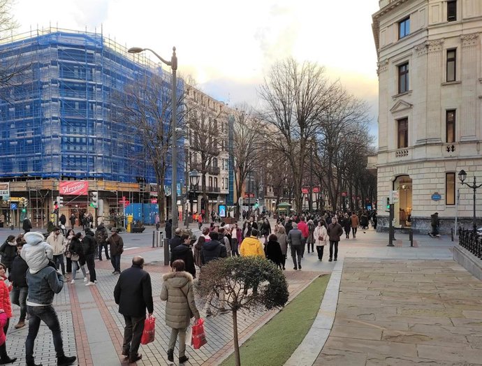 Archivo - Consumidores de compras por Bilbao