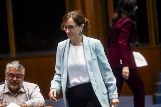 La ministra de Sanidad, Mónica García, inaugura de la jornada 'Prevención Integral del Suicidio: territorio y comunidad', en la sede del Ministerio, a 10 de septiembre de 2025, en Madrid (España). La primera mesa de la jornada aborda la prevención del sui