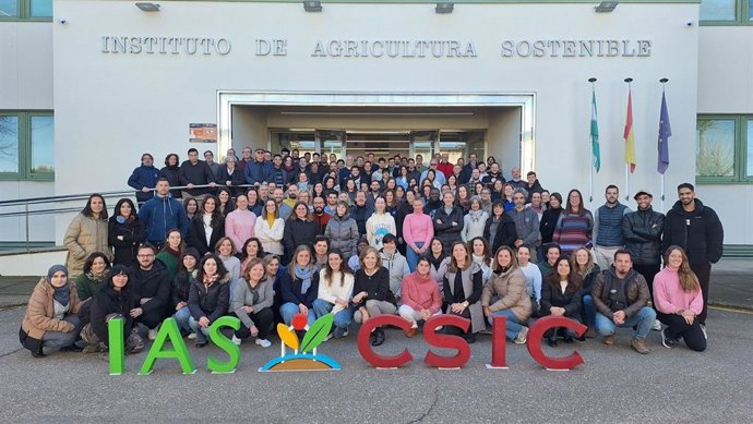 Archivo - Personal de los tres departamentos del IAS-CSIC participa en el proyecto del Programa Qualifica.