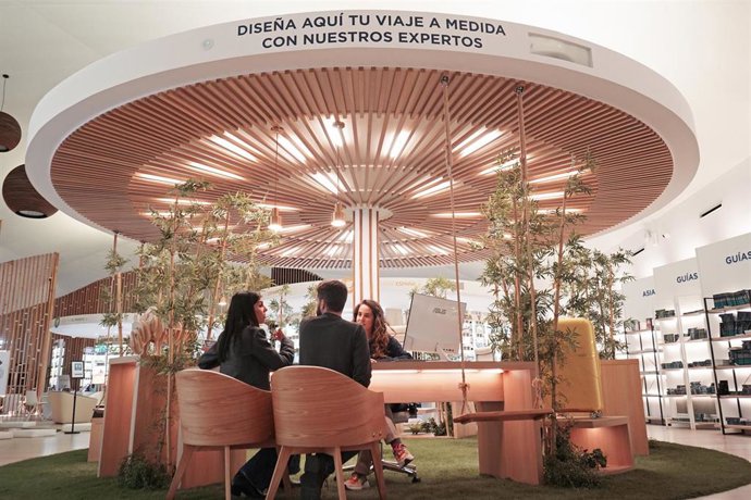 Pangea anuncia la contratación de 200 asesores para alcanzar las 90 tiendas en 2029