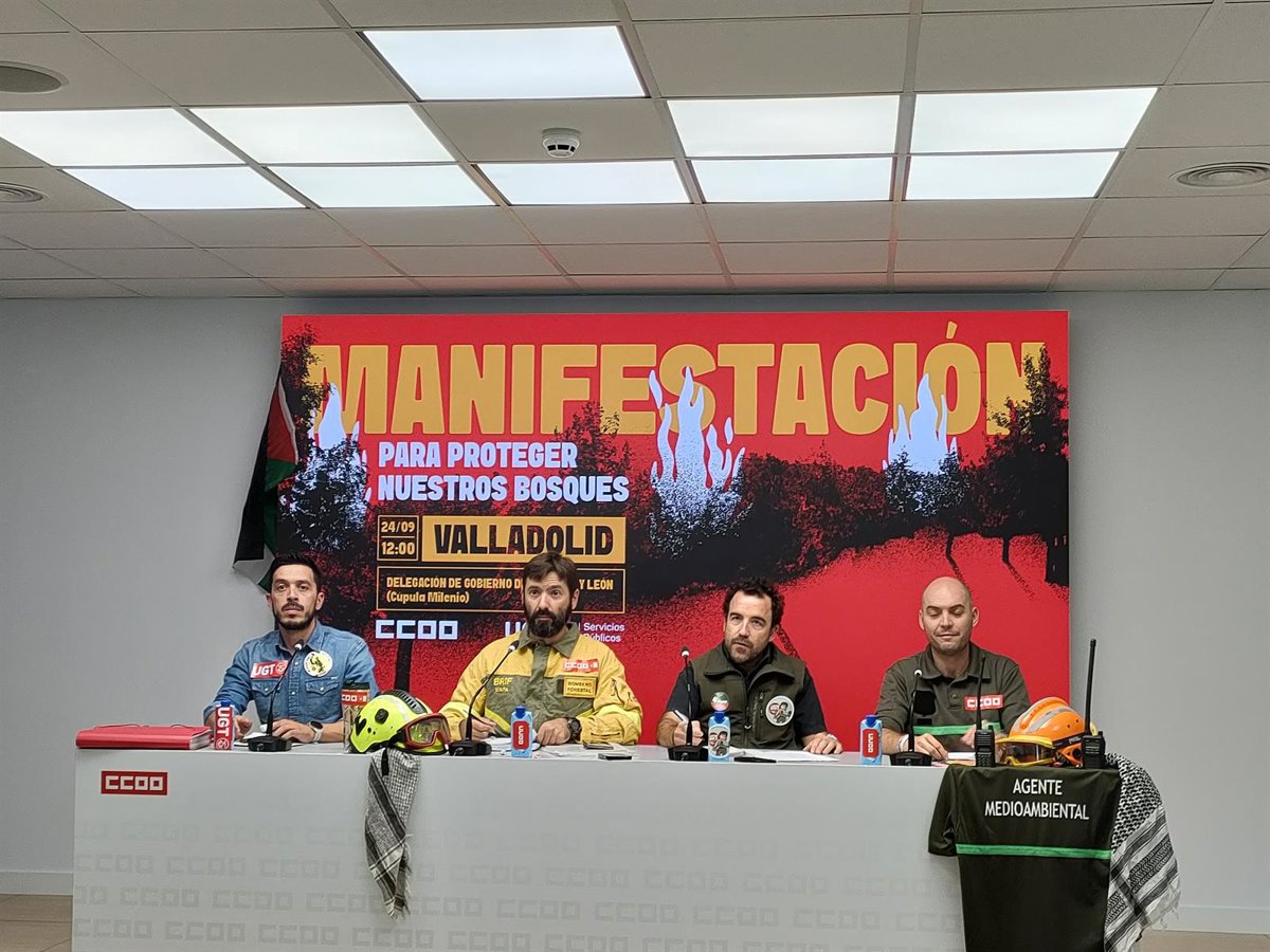 Bomberos llaman a manifestarse el 24 de septiembre en Valladolid por los fuegos:  La mala gestión la sufre la sociedad 