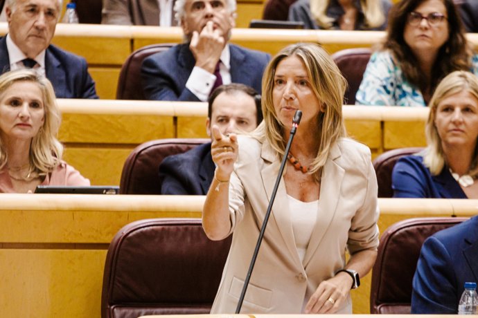 La portavoz del PP en el Senado, Alicia García, durante una sesión de control al Gobierno en el Senado, a 16 de septiembre de 2025, en Madrid (España). El Gobierno se enfrenta una semana más a una sesión de control en la que responderá a las preguntas de 
