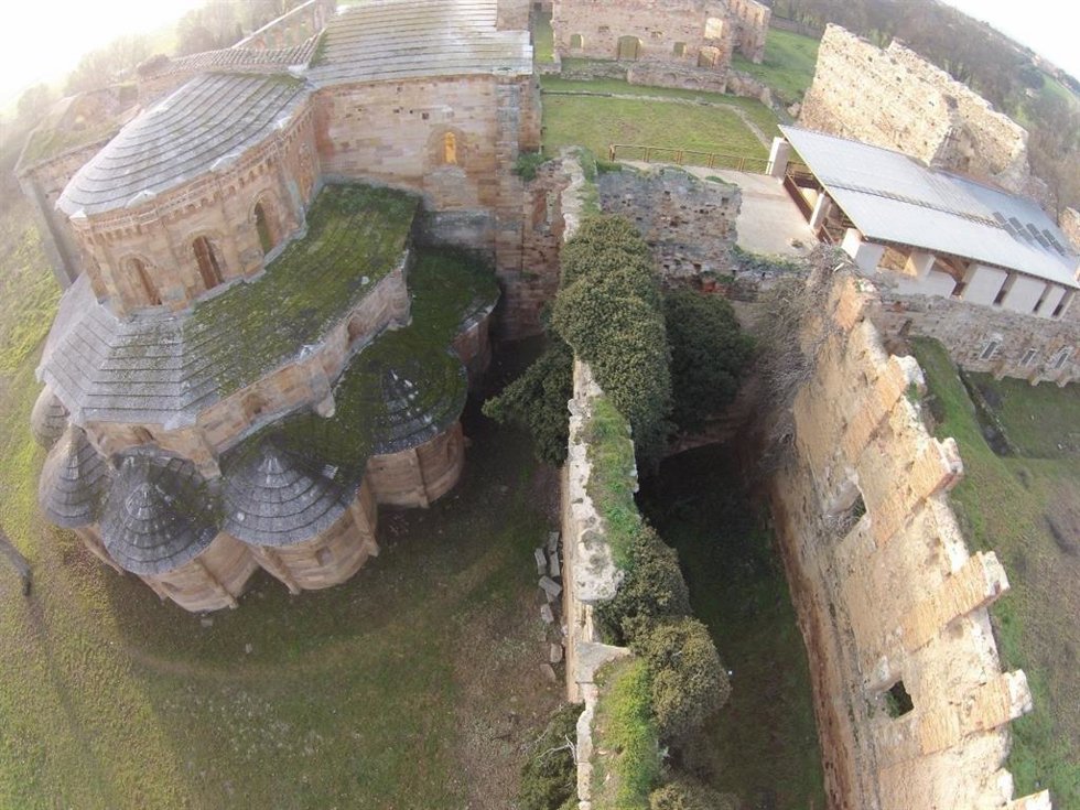 Archivo - Monasterio de Santa María de Moreruela