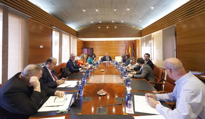 Junta de Portavoces y la Mesa de las Cortes de Castilla-La Mancha