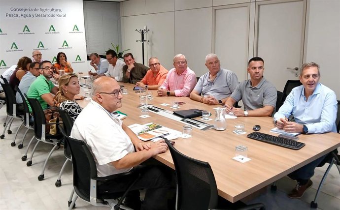 Presentación del aforo de cítricos de Andalucía 2025-2026 a representantes del sector andaluz.