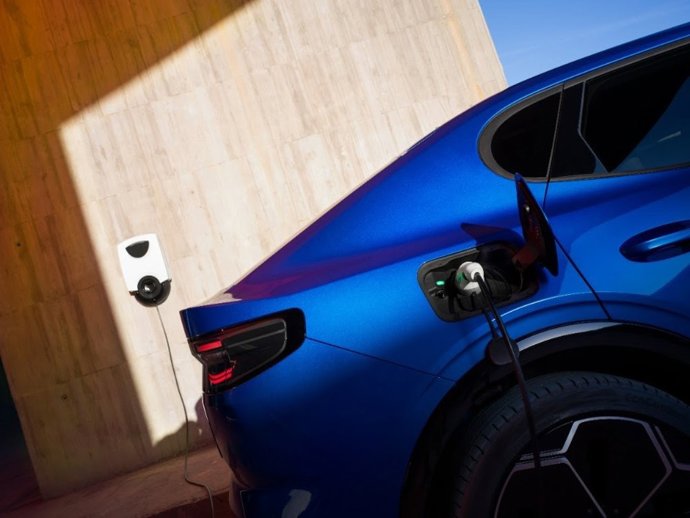 Ford crea 'Power Promise, un servicio exclusivo para sus clientes de vehículos eléctricos.