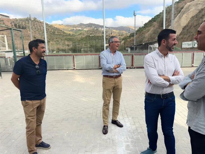 Ayuntamiento de Rincón de la Victoria invierte más de 400.000 euros en mejorar el campo de fútbol de Benagalbón.