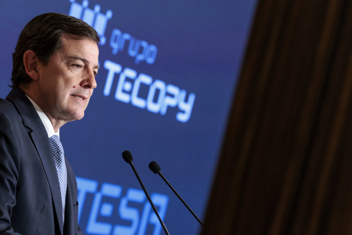 El presidente de la Junta de Castilla y León, Alfonso Fernández Mañueco, en la clausura de la jornada conmemorativa del 40 aniversario de Tecopysa y 25 aniversario de Cotesa