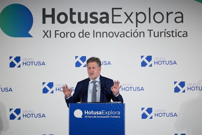 Archivo - El presidente de Hotusa, Amancio López, interviene durante el X Foro de Innovación Turística Hotusa Explora, en el Hotel Eurostars Tower, a 22 de enero de 2024, en Madrid (España).  
