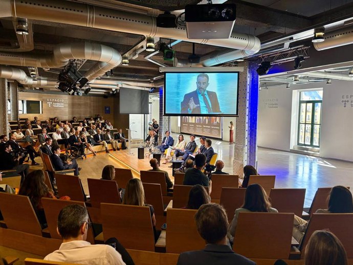 Acto de la Asociación de Promotores Inmobiliarios de Madrid en el que ha participado el conseller de Vivienda, Territorio y Movilidad, José Luis Mateo.