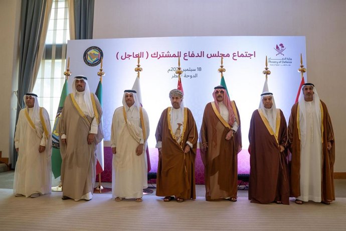 Reunião extraordinária do Conselho de Cooperação dos Estados Árabes do Golfo (GCC) em Doha para tratar do bombardeio israelense a uma delegação do Movimento de Resistência Islâmica (Hamas) no Catar.