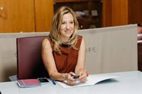 Dávila, satisfecha de que Aena aborde las "inversiones estratégicas" que necesitan los aeropuertos de Tenerife