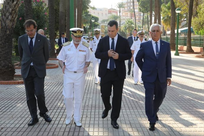 El presidente de Puertos del Estado, Gustavo Santana, visita el Arsenal Militar