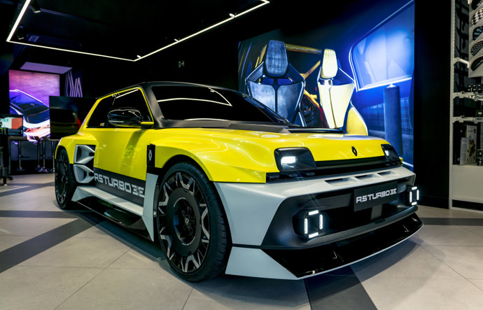 Renault 5 Turbo 3E: el 'mini-superdeportivo' eléctrico llega a Madrid a finales de septiembre.
