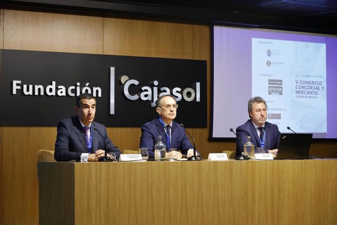 Celebración de una de las mesas del Congreso Concursal y Mercantil celebrado en Sevilla.