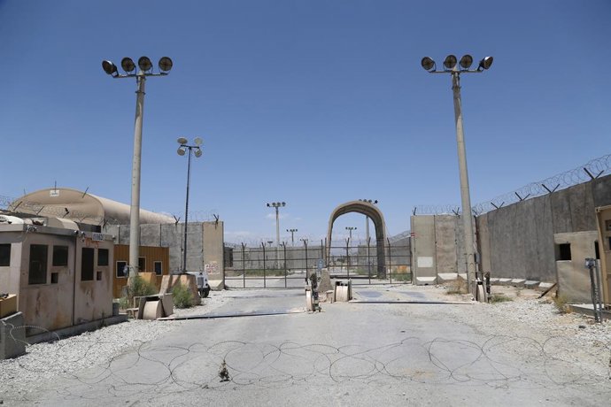 Archivo - BEIJING, Aug. 30, 2023 -- Esta foto tirada em 2 de julho de 2021 mostra o aeródromo de Bagram, que servia como base principal das forças dos EUA e da OTAN, depois que todas as forças dos EUA e da OTAN foram evacuadas na província de Parwan, no l
