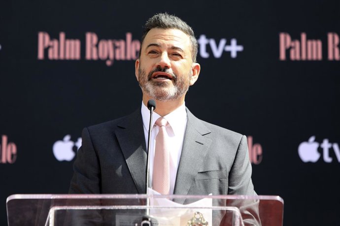 Archivo - 20 de junho de 2024, Los Angeles, Califórnia, EUA: Jimmy Kimmel e a cerimônia de mãos e pés de Carol Burnet no TCL Chinese Theatre Hollywood. Los Angeles, 20.06.2024